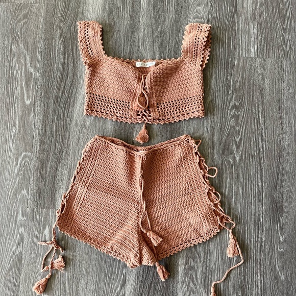 White Fox Boutique Other - White Fox Two-Piece Knit Set